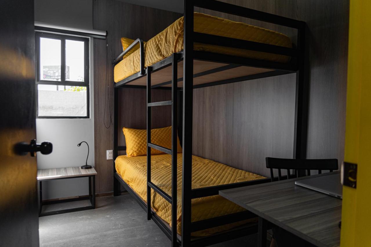 Check Inn Hostal Aeropuerto Gdl Las Pintas エクステリア 写真