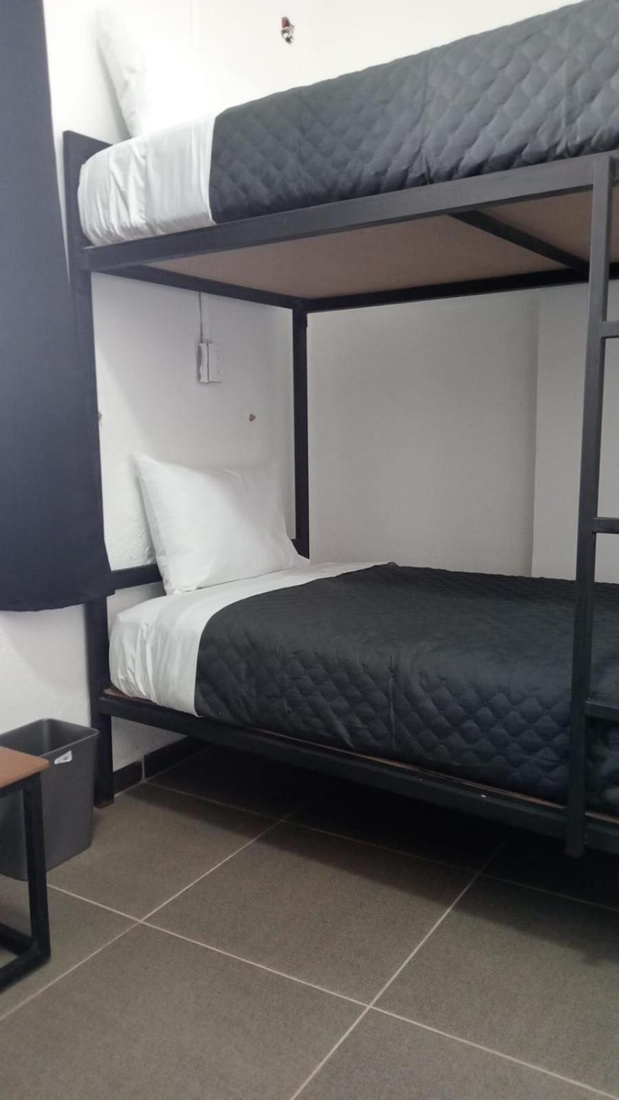 Check Inn Hostal Aeropuerto Gdl Las Pintas エクステリア 写真